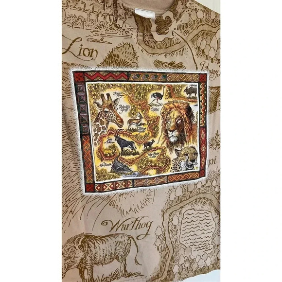 Vintage 90's Walt Disney World Safari Park The Animal Kingdom AOP T-Shirt Small - Picture 2 of 9